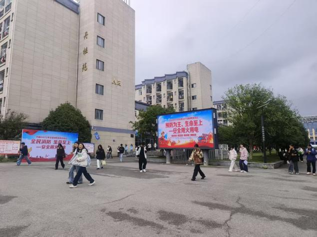 图片2.png 图片2.png