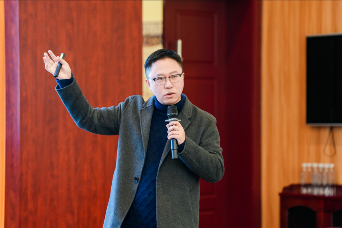 屏幕截图 2025-11-25 203319.png 屏幕截图 2025-11-25 203319.png