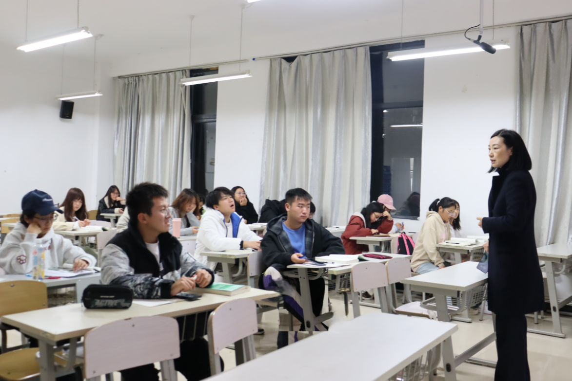 屏幕截图 2025-11-28 084240.png 屏幕截图 2025-11-28 084240.png