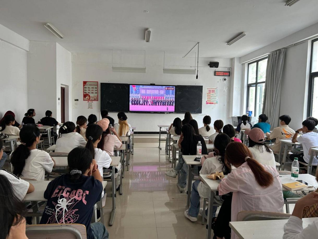 简报照片