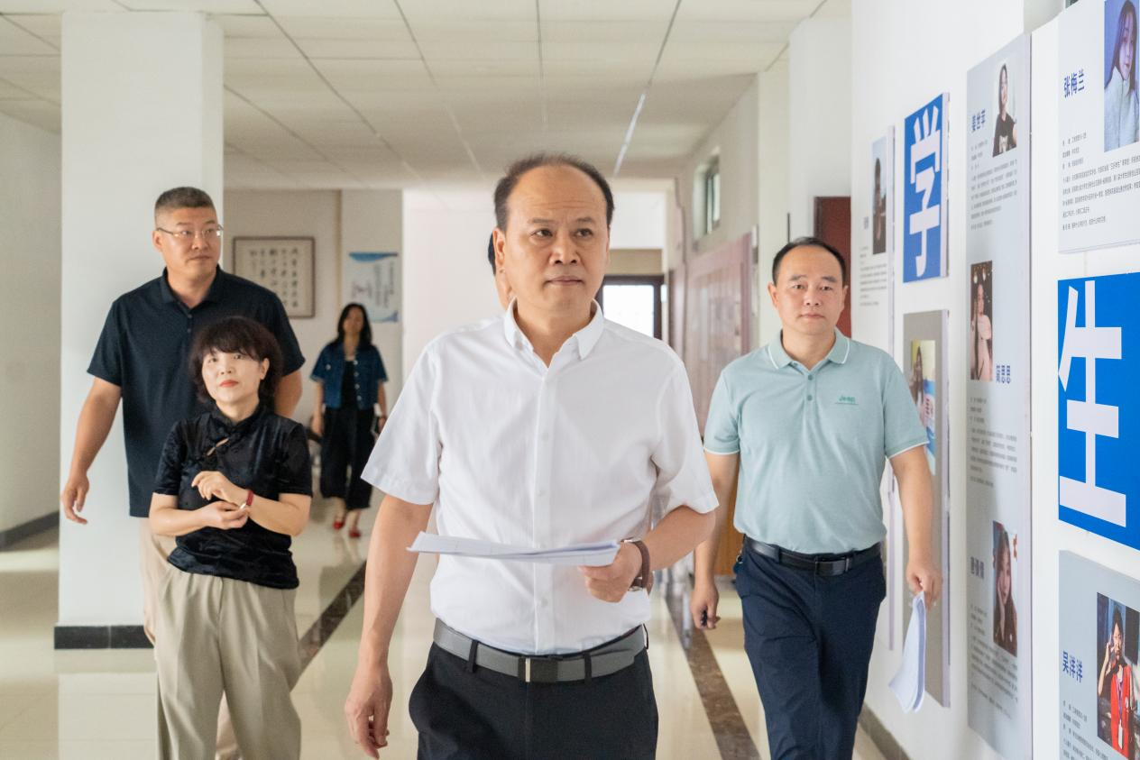 图片2.png 图片2.png